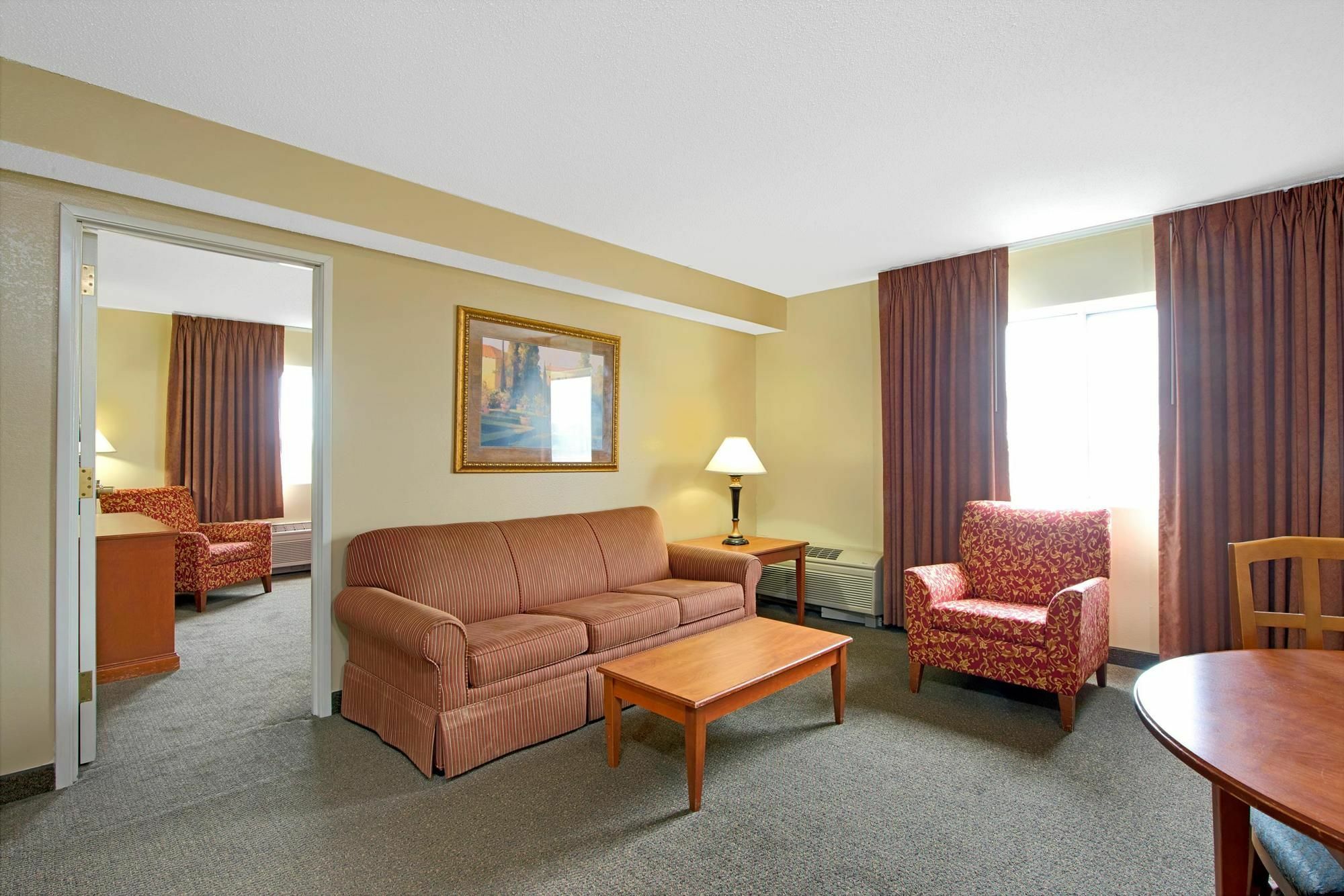 Days Inn By Wyndham St. Louis/Westport Mo Maryland Heights Exterior photo